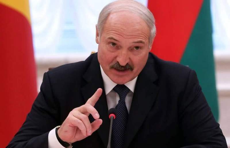 Лукашенко: «Беларуси не стоит унижаться перед Россией»