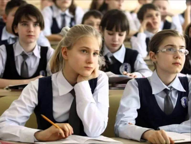 Для российских школьников могут быть введены «культурные нормативы»