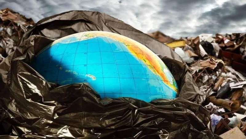 Ученые назвали год, когда загрязнение планеты пластиковыми отходами станет необратимым