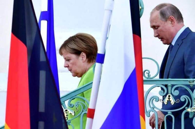 Коротко о главном: Путин побеседовал с Меркель на саммите G20