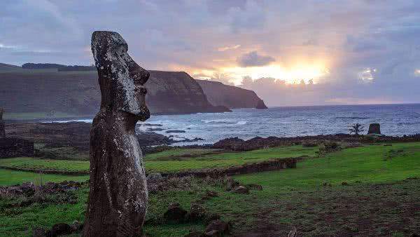 Ученые раскрыли тайну каменных статуй с острова Пасхи