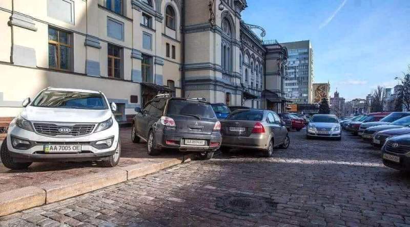 Новые правила парковки в столице Украины
