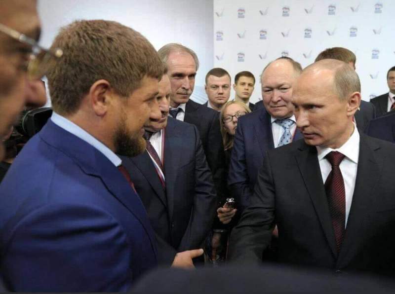 Путин потребовал у Кадырова продолжать социальную политику