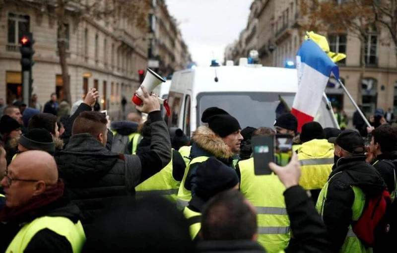 Слуцкий: «Россия непричастна к протестам во Франции»
