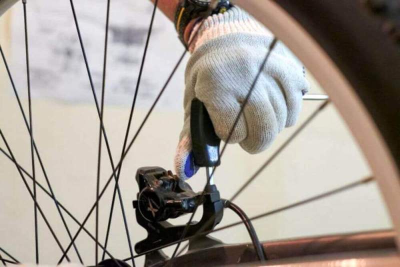Стоит ли ремонтировать велосипед в мастерской