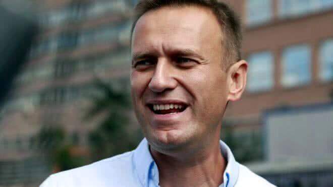 Хомяки Навального распространяют личные данные полицейских и требуют их линчевать