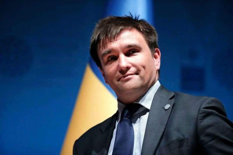 Климкин просит выслать из Украины венгерского консула 