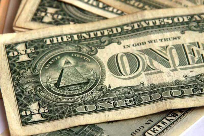 Лавров призвал международное сообщество отойти от доллара 