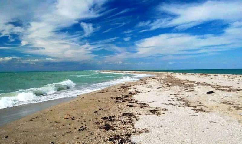 Часы песчаных пляжей Крыма сочтены