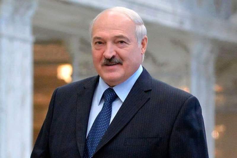 Лукашенко посоветовал Польше не размещать «лишние базы»