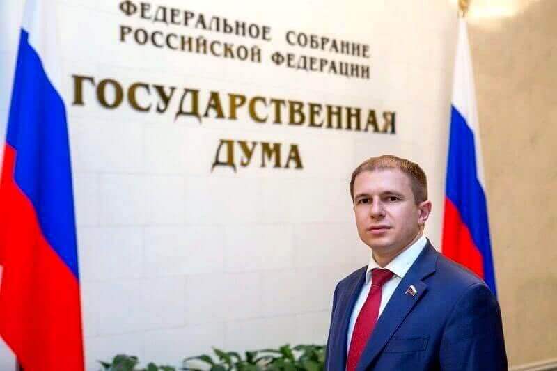 Депутат Романов помог обнаружить системное мошенничество в муниципалитете Петербурга