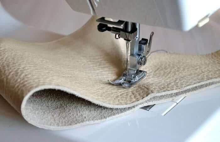 Швейная машина для кожаных изделий