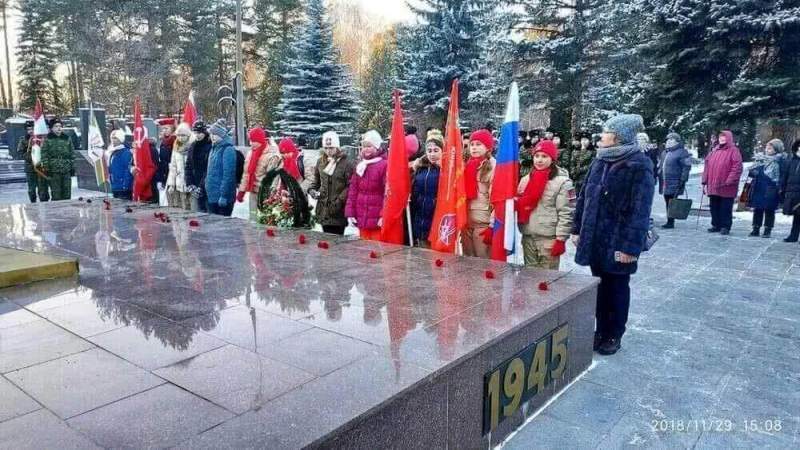 Мемориально-патронатная акция на братской могиле Кунцевского кладбища г. Москвы