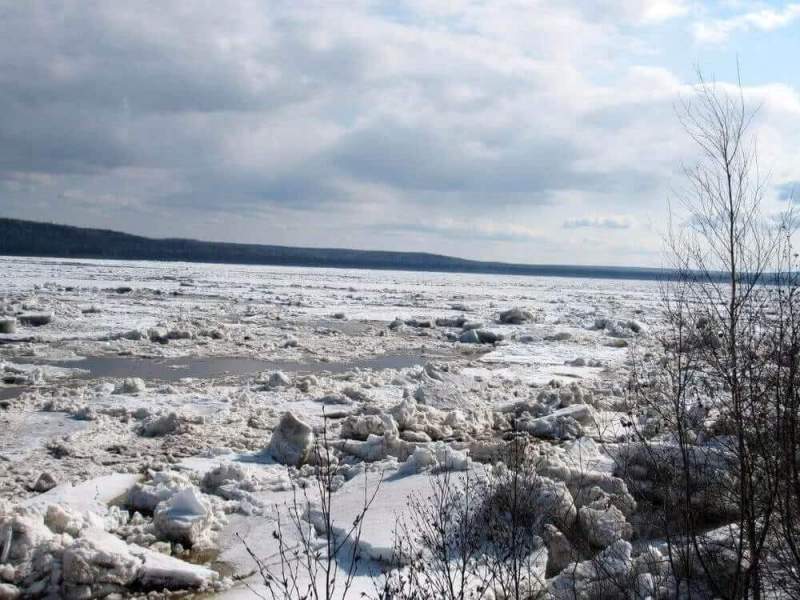 На севере Красноярского края вскрылся Енисей.