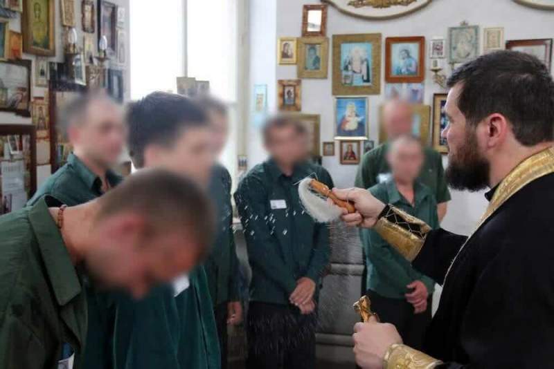 В учреждениях УФСИН России по Астраханской области отслужили молебен