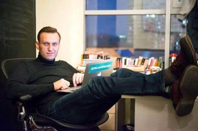 Навальный опозорился, приписав себе освобождение Голунова
