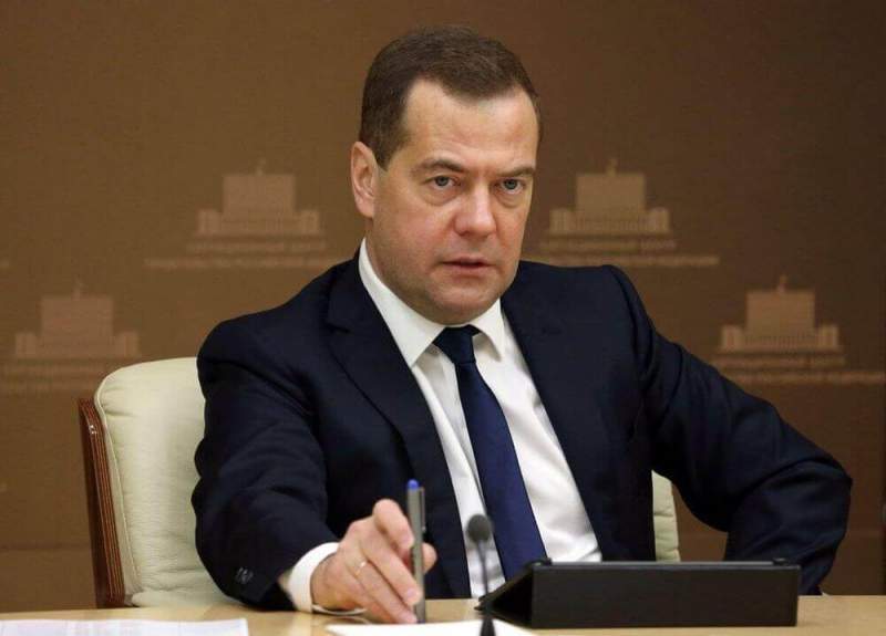 Медведев: «В России проживает порядка 19 миллионов бедных»